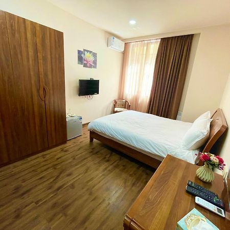Yars Apartments เยเรวาน ภายนอก รูปภาพ