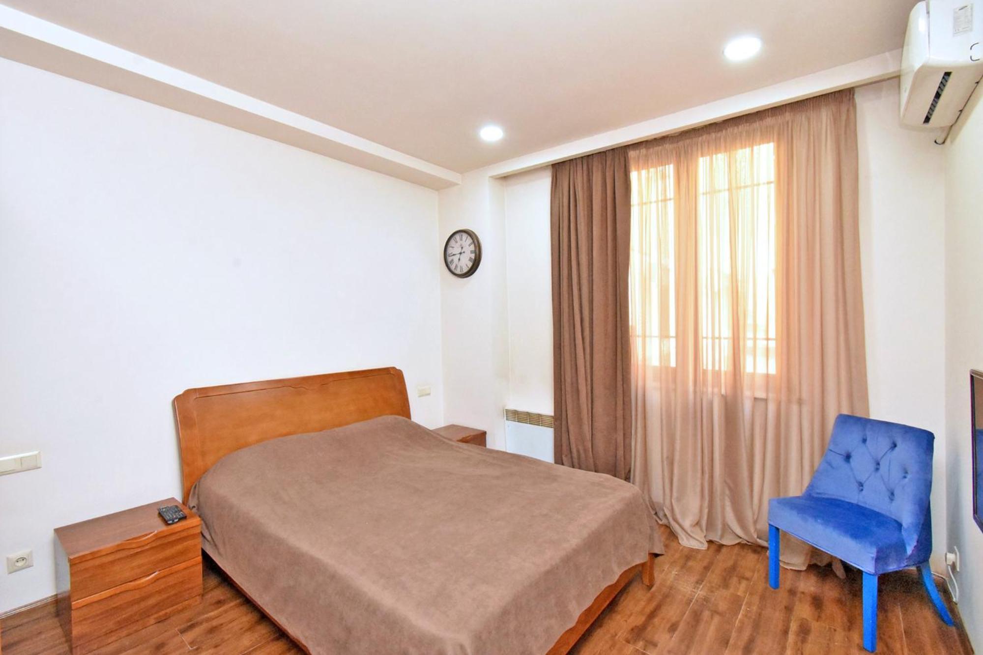 Yars Apartments เยเรวาน ภายนอก รูปภาพ