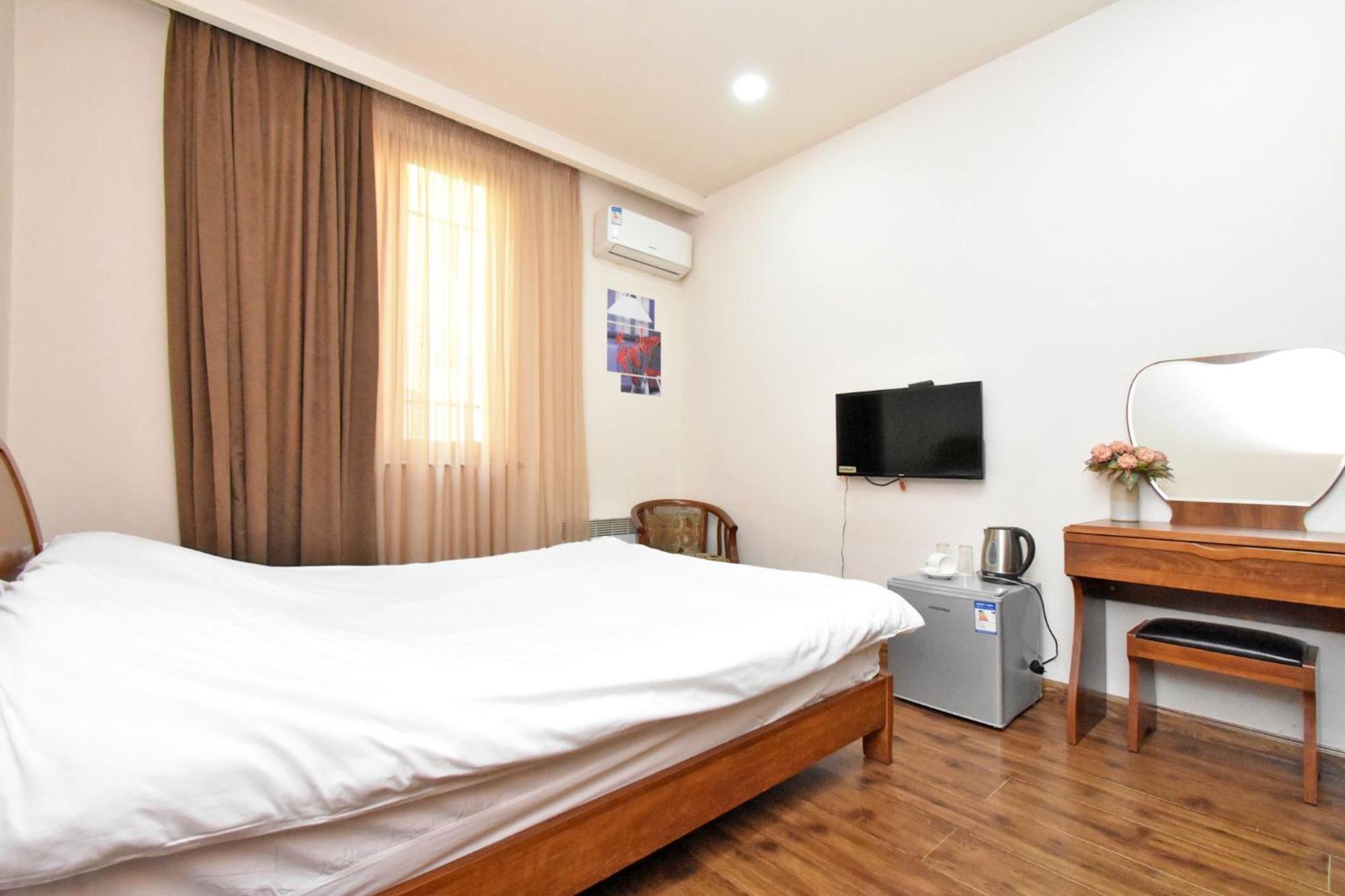 Yars Apartments เยเรวาน ภายนอก รูปภาพ
