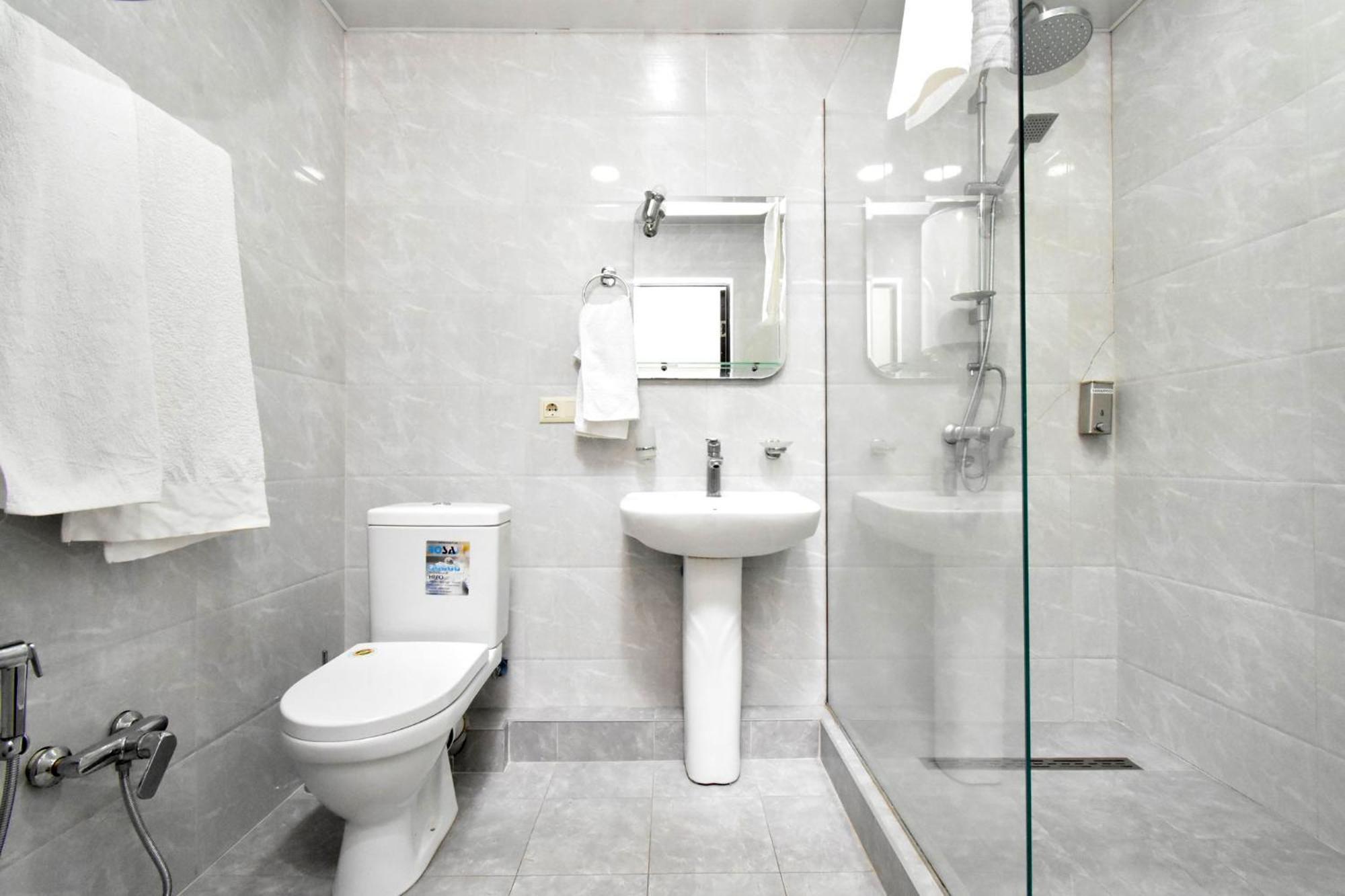 Yars Apartments เยเรวาน ภายนอก รูปภาพ